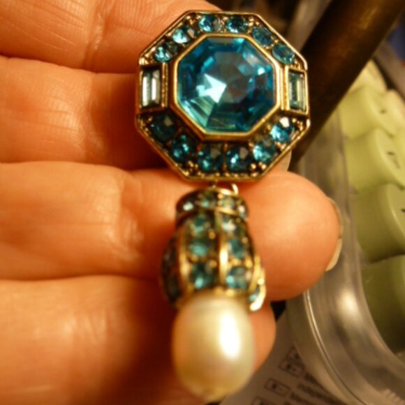 Heidi Davs  blue crystal omega back dangle 925 stud earrings NEW - Picture 2 of 5